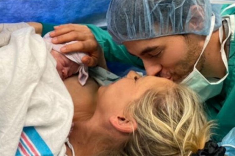 Enrique Iglesias ve Anna Kournikova'nın üçüncü çocukları dünyaya geldi