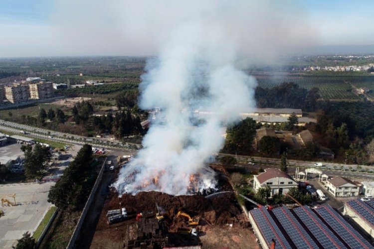 Adana'daki fabrika yangını 32 saattir sürüyor