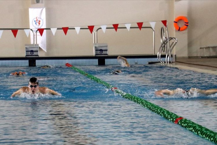 Alman yüzücüler kamp için Erzurum'u tercih etti