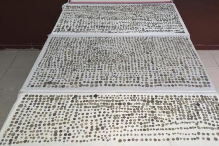 Portakal kasasına gizlenmiş 4 bin 45 sikke ele geçirildi
