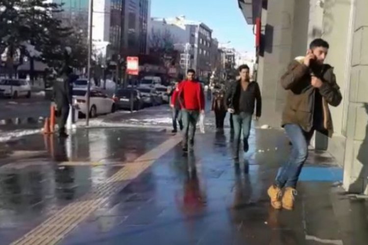 Şüpheli çanta paniğe neden oldu