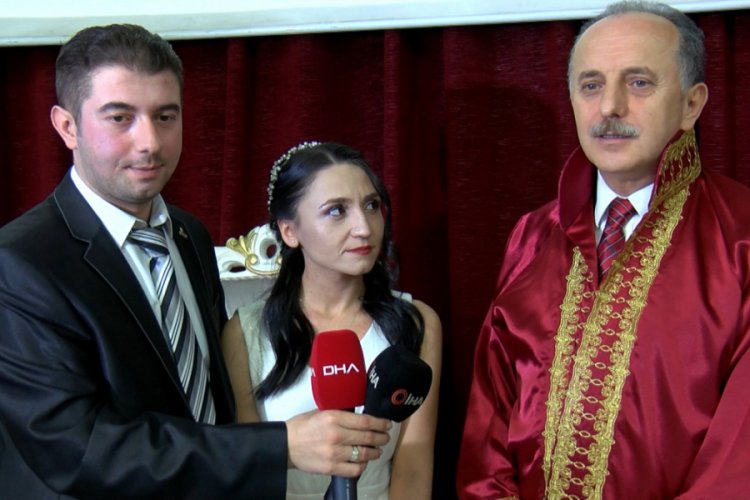 Sosyal medyadan talep ettiler, Başkan Çağırıcı nikahlarını kıydı