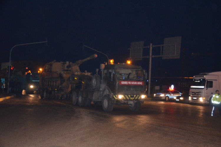 TSK'dan Reyhanlı sınırına tank sevkiyatı