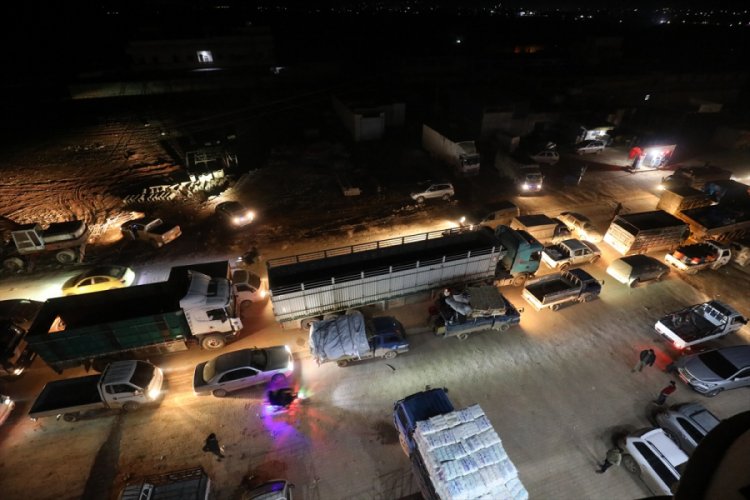 Suriyeliler saldırılar nedeniyle göç ediyor