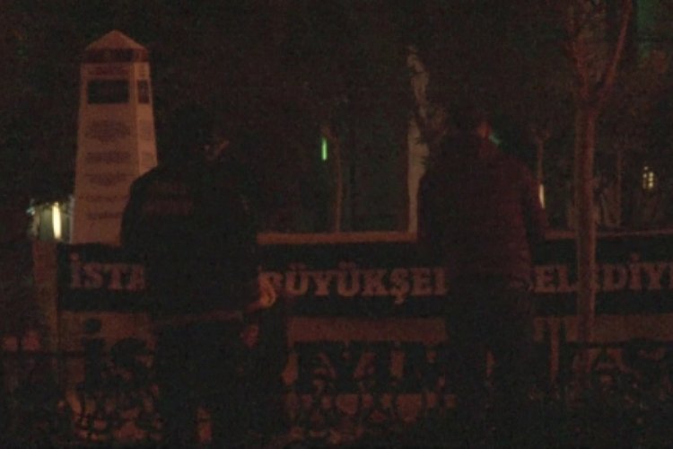 Belediye önünde tinerle kendini yakmaya çalıştı