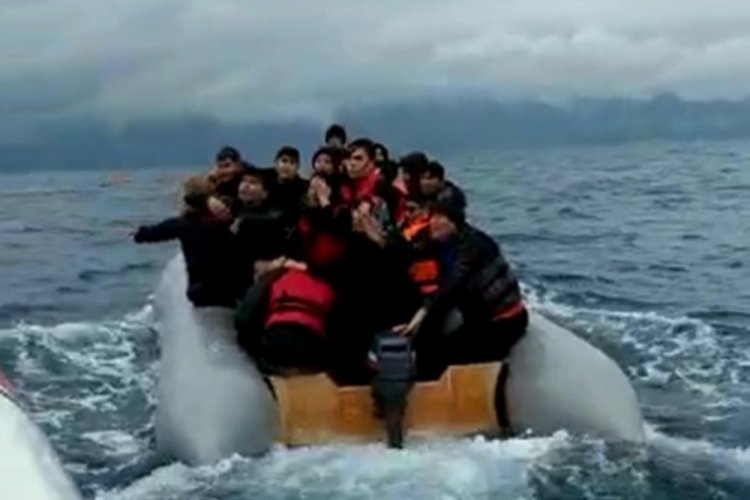 İzmir'de 33 kaçak göçmen yakalandı