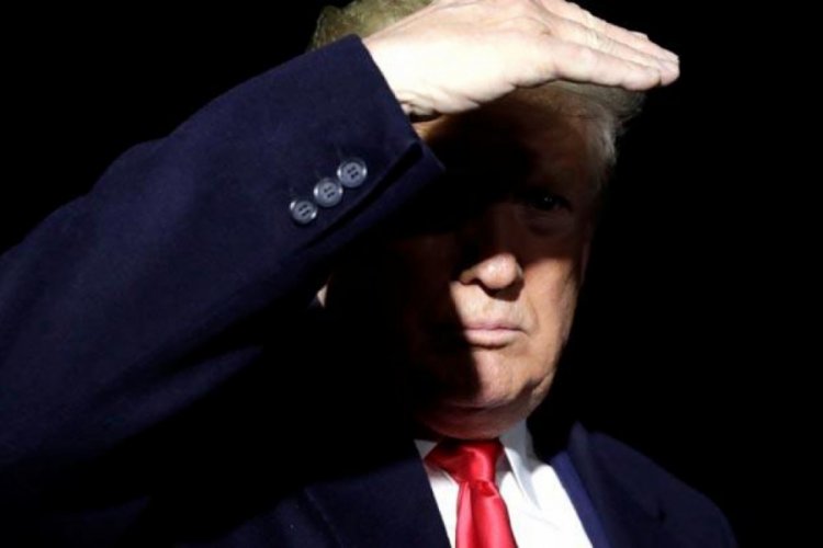 Trump o isimle yolları ayırdı!