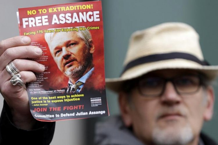 Wikileaks'in kurucusu Assange Fransa'ya iltica başvurusunda bulunacak