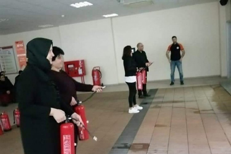 Bursa Yıldırım'da belediye personeline afet bilinci eğitimi