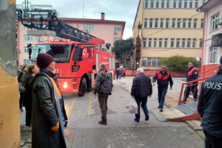 Okulda çıkan yangın söndürüldü