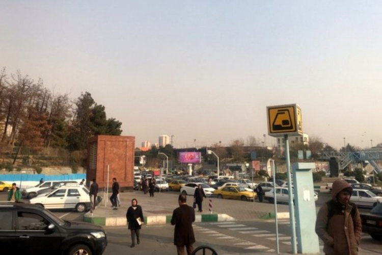 Seçim nedeniyle Tahran'da okullar yarın tatil