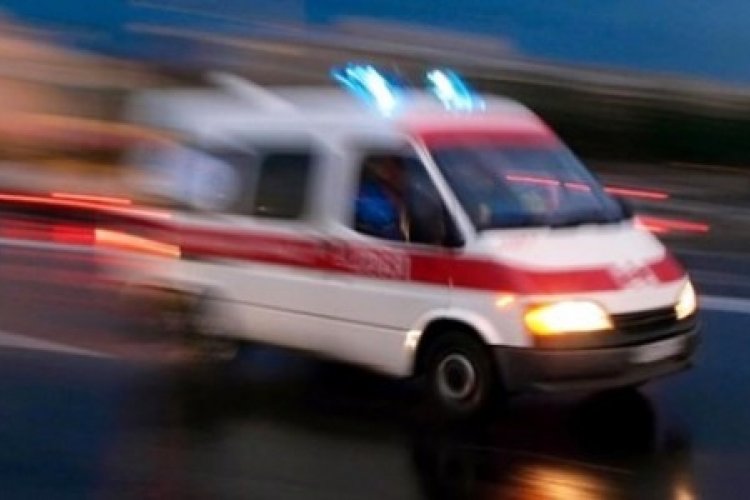 14 yaşındaki çocuk, babasıyla yaşayan kadını bıçakladı