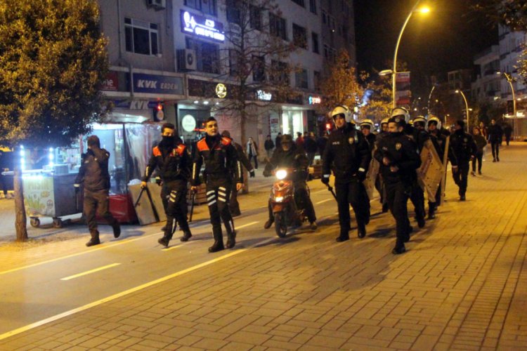 Bolusporlu taraftarlarla, kutlama yapan Galatasaraylılar arasında kavga