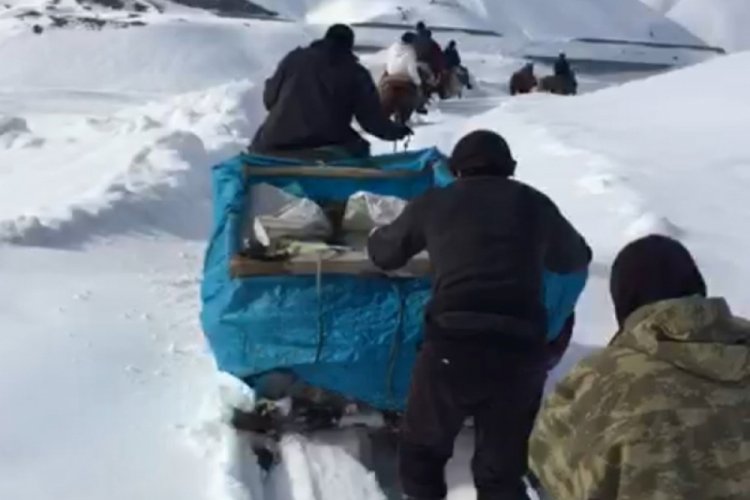 Hastayı atlı kızakla 13 kilometre taşıdılar