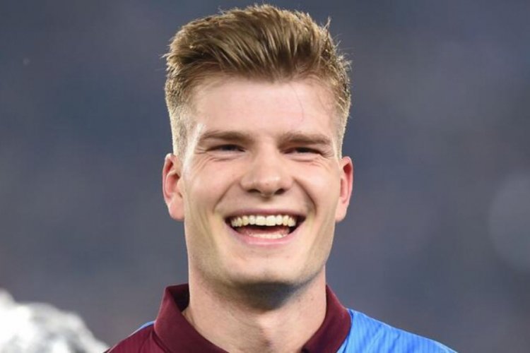 Shota Arvaledze'den Sörloth'a övgü