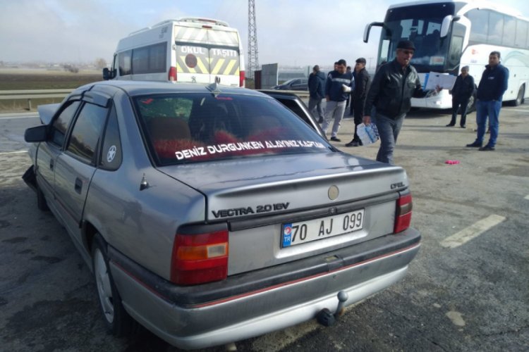 Konya'da otomobille minibüs çarpıştı