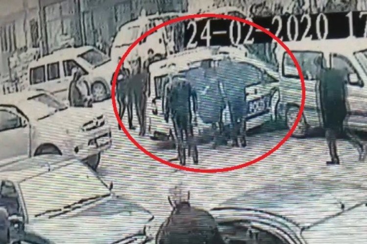 Polis aracı ile otomobil kafa kafaya çarpıştı