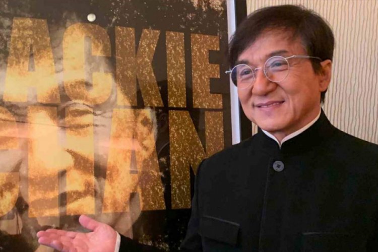 Jackie Chan'in karantinaya alındığı iddiasına açıklama geldi