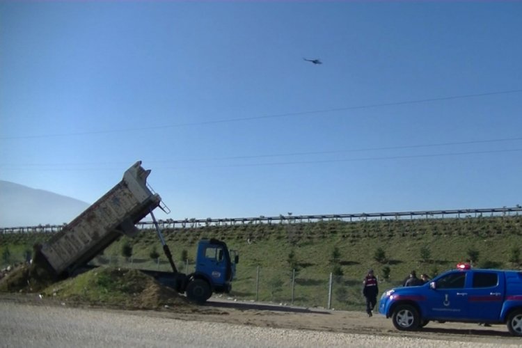 Bursa'da kaçak hafriyat döken sürücüye helikopterli suçüstü