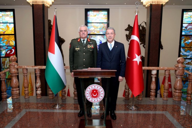 Bakan Akar, Ürdünlü mevkidaşıyla görüştü