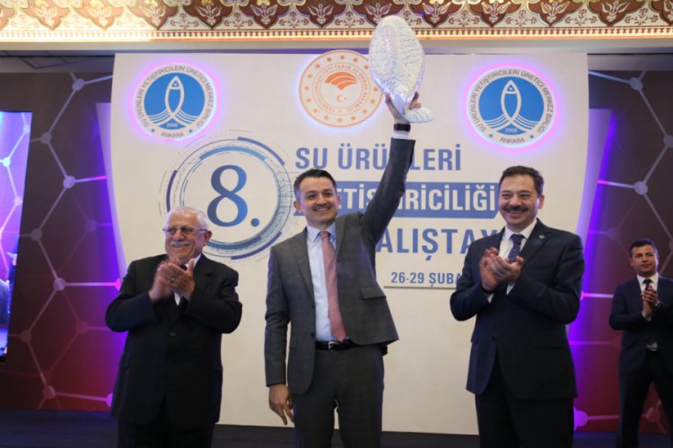 Bakan Pakdemirli'den balıkçılara 66 milyon liralık müjde