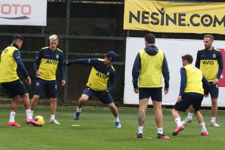 Fenerbahçe'de Antalyaspor hazırlıkları sürdü