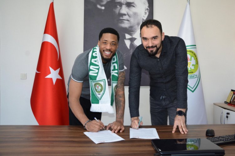 Manisa BŞB potada Blake'i aldı