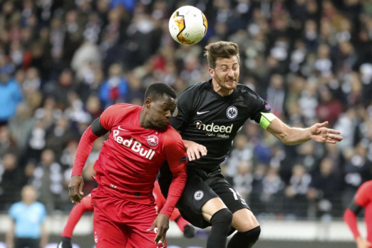 RB Salzburg - Eintracht Frankfurt maçı ertelendi
