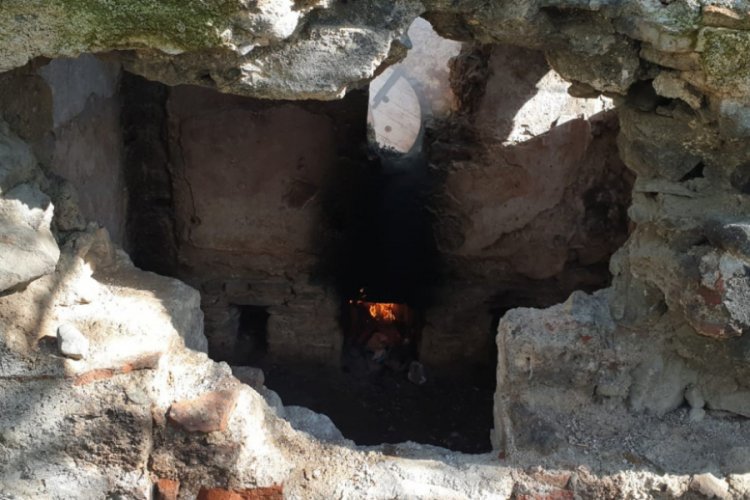 Bursa'da bakır için tarihî hamama zarar verdiler