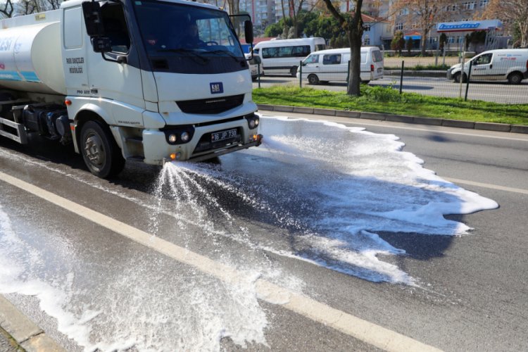 Bursa Mudanya'da cadde ve sokaklar yıkanıyor