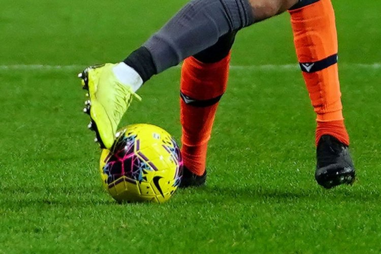 Futbol maçlarına koronavirüs nedeniyle ara verildi