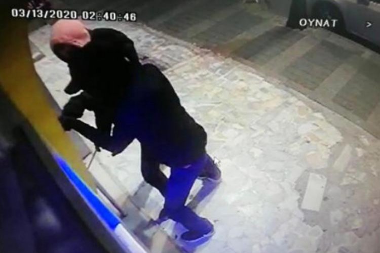 Maskeli PTT soygunu!