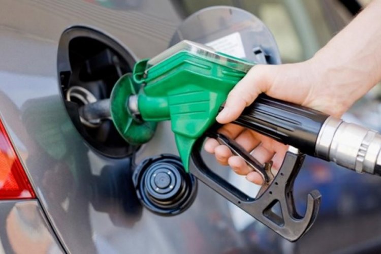 Benzine 7 kuruş zam geldi