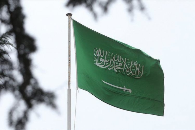 Suudi Arabistan'da kamu çalışanları Kovid-19 nedeniyle 16 gün işe gitmeyecek