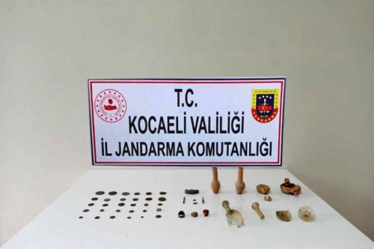 48 adet tarihi eseri satmaya çalışan şahıs gözaltına alındı