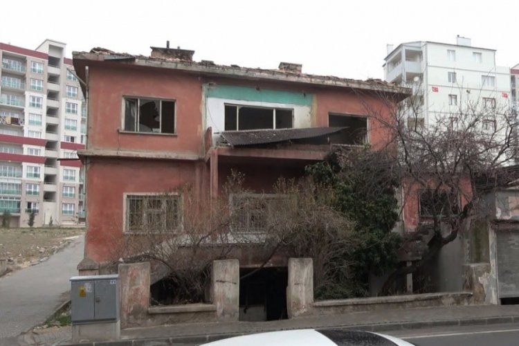 2 katlı ev yandı