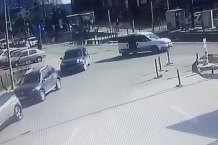 Adliyeden çıkarılan hırsızlık şüphelisi kaçırıldı