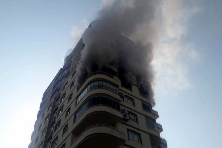 Yangında balkondan sarkıp düşen kadının ölümüyle ilgili itfaiye amiri açığa alındı
