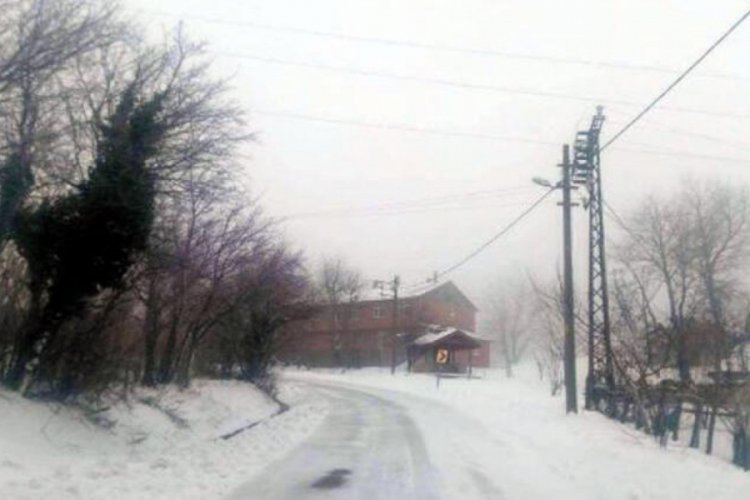 Kocaeli'nin yüksek kesimlerinde kar yağışı