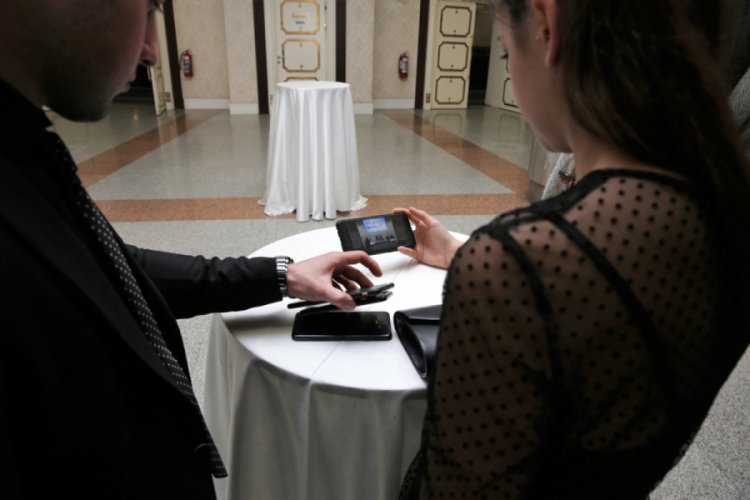 Koronavirüse karşı online nikah önlemi