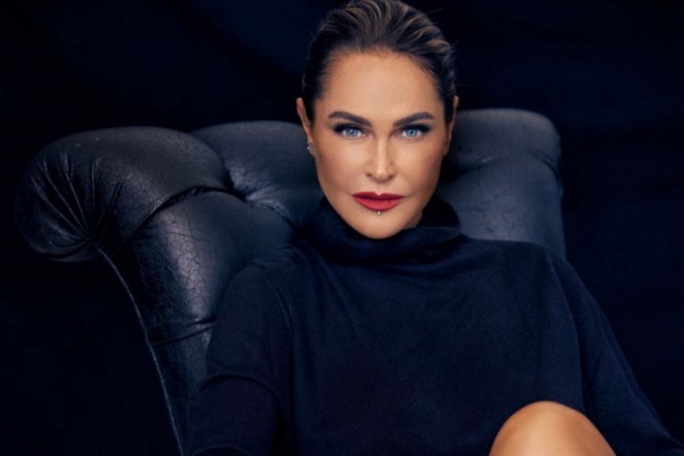 Hülya Avşar ''Sokağa çıkmakta fayda var'' dedi