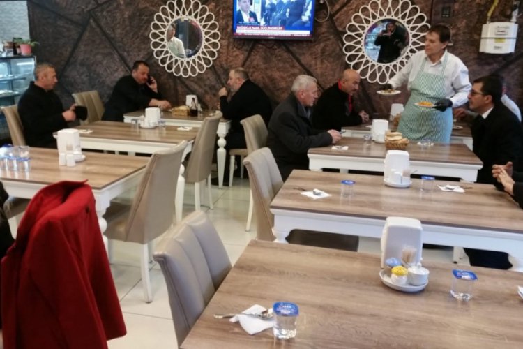 Bursa'da yatay masalar dikey oldu