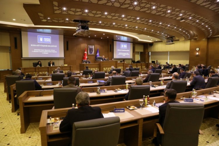 Bursa'da başarılı personeller mecliste taltif edildi