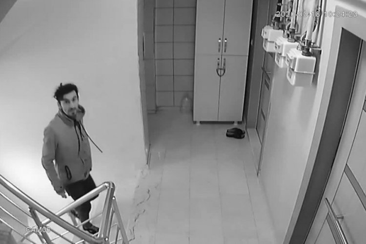 Kimseye aldırış etmeden binaya girip ayakkabıları çaldı