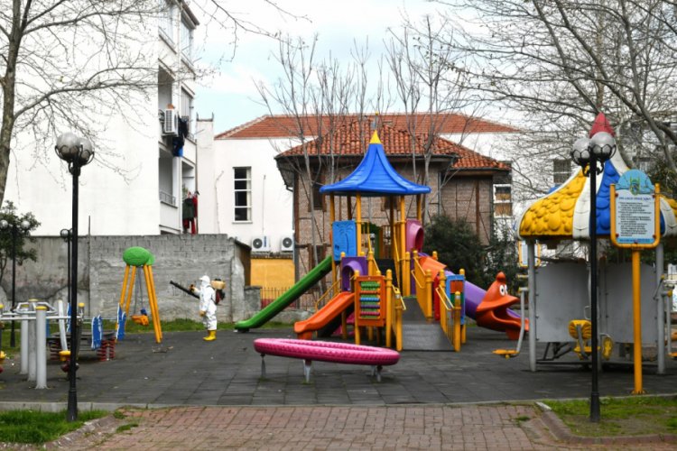 Bursa Mustafakemalpaşa'da dezenfeksiyon çalışmaları artarak sürüyor