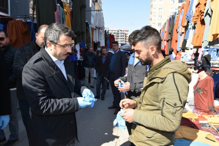 Bursa Yıldırım'daki pazar yerlerinde korona virüs tedbiri