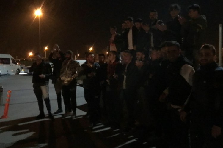 Bursa'da asker uğurlaması otogar dışına taşındı