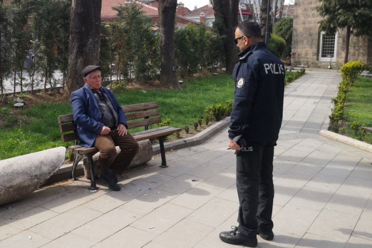 Bursa'da yasağa uymadı, kimliğini soran polise yalan söyledi