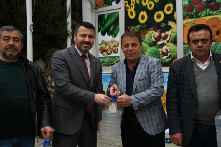 Bursa İnegöl'de kırsal mahallelere dezenfektan dağıtıldı