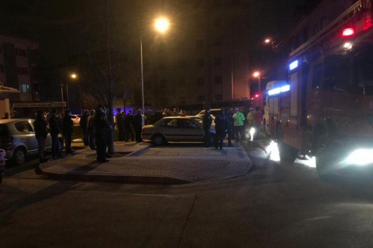 Bursa'da korkutan yangın! Mahalleli 'sosyal mesafe' tanımadı